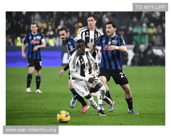 深入分析AC米兰与尤文图斯的历史对决，探讨双方战术变化及未来比赛趋势预测